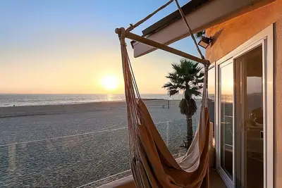 Image de Luxury Oceanfront Retreat On The Sand - Fire Pit - No Boardwalk - Disneyland