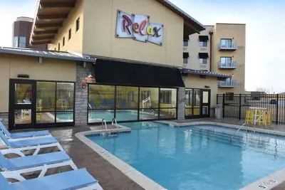 Image de Family-Friendly Stay: Explore Broken Arrow w/ Ease! Parking | 4 Units