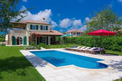 Image de Maison de vacances privée avec climatisation, piscine privée, Wifi, Tv, terrasse, parking