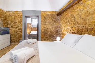 Palermo Stone Charisma: Lovely Apartment x6