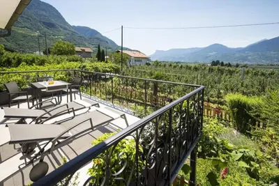 Image de Appartement 'Stöckerhof Herz' avec vue sur les montagnes, piscine partagée et Wi-Fi