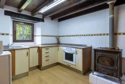 Image de Maison de vacances 'La Plazuca Cerrucao' avec vue sur les montagnes et jardin partagé