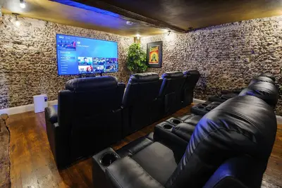 Image de Luxury 2 Bed Manor House Hot Tub Cinema Room SkyTV