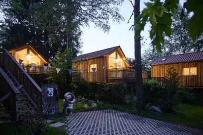 Image de Einmaliges Stelzenhaus mit Antiken Möbeln und Maritimen Style