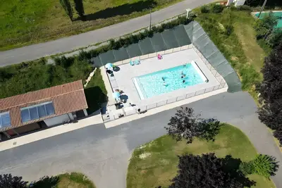 Image de Nature Lover's Paradise with Spacious | 2 Units | Kitchen & Seasonal Pool