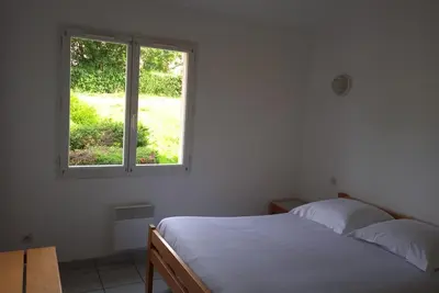 Image de Relaxing Country Estate: Tennis, Pool, and Nature. Near Marais Poitevin