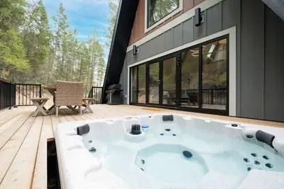 Image de Brand New A Frame | Hot Tub | Cinema & Games Room