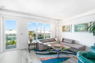 Image de Starboard Condo Summa