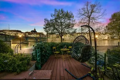 Image de Stadtwohnung am Wasser Eigene Terrasse am Rhein