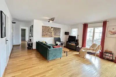 Image de Grand appartement à 10 min de Paris - Idéal Jo