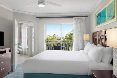 Image de Marriott Surf Club. Aruba Studio Oceanside