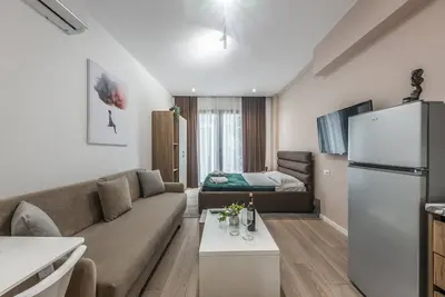 Image de Comfy City Center Studio Apartment - City View
