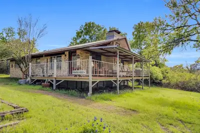 Image de Dawson Fish Camp-Navarro Mills Lake Front-8 acre family lodge, fishing, wildlife