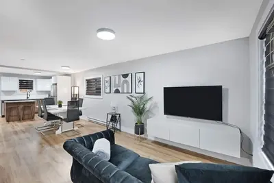 Image de Welcome To Our Modern 2Bdrm/1Bth w/ Laundry/Bbq