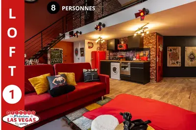 Image de 3 Logements 300 m2 Loft Billard \/ Babyfoot \/ Bar À Jeux