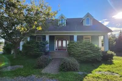 Image de Gorgeous Oceanfront Retreat near Halifax