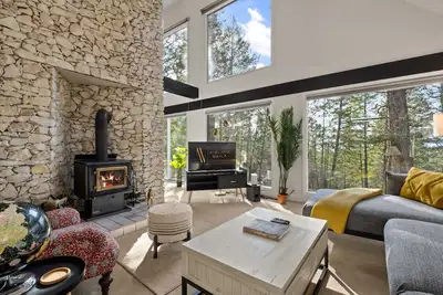 Image de Big Horn Hideaway | Hot Tub | Fireplace | Backyard