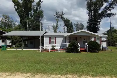 Image de Private Boat Ramp Cottage on Chipola River, Commute to Panama City & Port St Joe