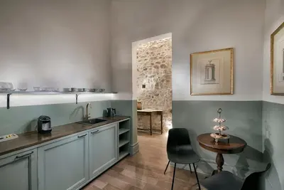 Image de Charming Athens Apartment | 1 Bedroom Suite | Apartment Grandeeney | Athinaidos
