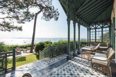 Image de Villa Madeleine en 1ère ligne pour 17 personnes