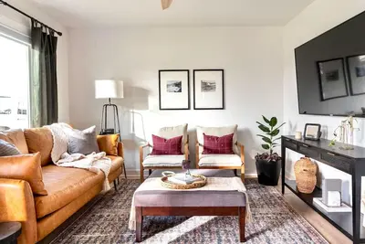 Entire Home with Modern Conveniences - New Castle