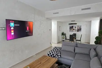 Image de Luxury apartment near Tgv station and the beach.