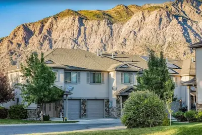 Image de New 12 Bd+12 Bath+Comfortably Sleeps 24+Spas+Views+Hot Tubs+Fiber+Best Location!