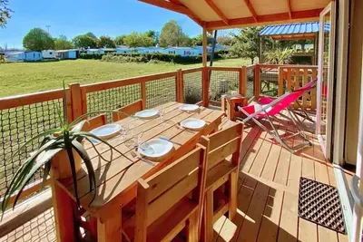 Image de Cabane Lodge sur Pilotis - 2 chambres : 32 m² + terrasse 11 m² couverte 5 personnes
