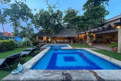 Image de Beautiful house with marina and palapa