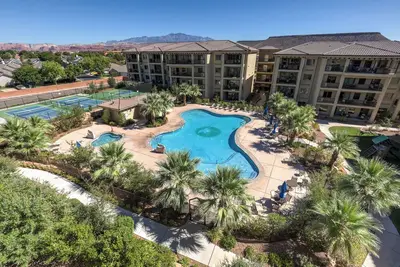 Image de Pool and Amenities are Open! | Great New Complex | Backs to Pool | #W101