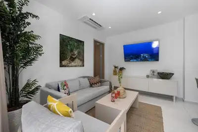 Image de Modern Luxury Condo Resort & Pool Amenities Gym