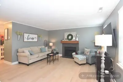 Image de Cozy 3 Bedroom Townhome