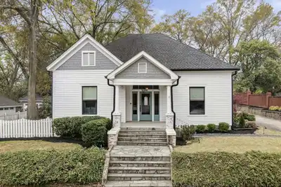 Magnolia Cottage - in the heart of Mystic Falls & Covington Square!