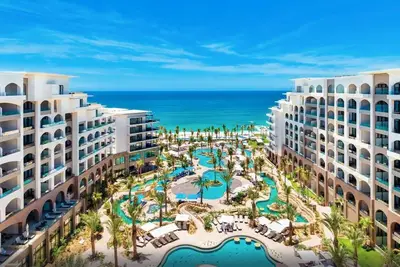 Image de Jr. Suite For Rent In Villa La Valencia Resort Cabo San Lucas Bcs.