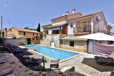 Image de Appartement de deux chambres avec le balcon Tar, Porec (A-22756-c)