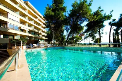 Image de Appartement d'une chambre avec la terrasse et la vue sur le mer Podstrana, Split (A-20098-a)