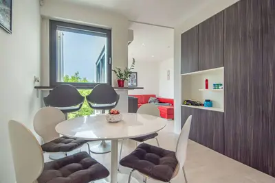 Image de Agréable appartement avec Wifi, climatisation, Tv, terrasse, animaux admis et parking