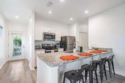 Image de Downtown Tampa Walk to Restaurants Renovated