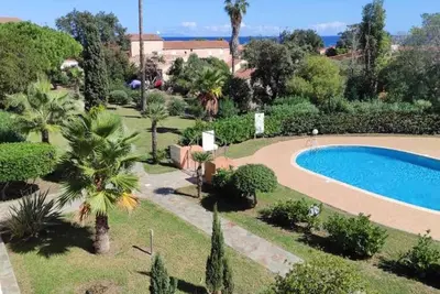 Image de Homerez - Bel appartement à Linguizzetta avec piscine