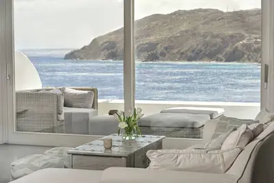 Image de \"Gorgeous Sea View Villa walking distance to 4 beaches\" by Calypso Sunset Villas