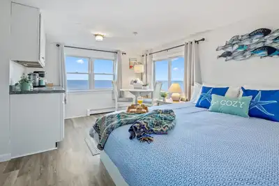 Image de Oceanfront w\/Amazing Views! Hottub! Location!