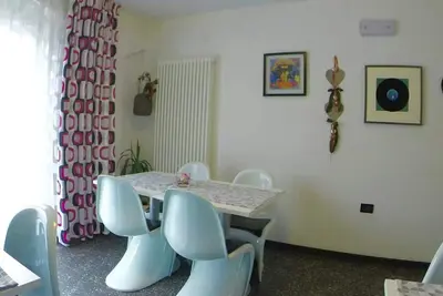 Image de Struttura 6 Camere da Letto, 6 Bagni, 18 Posti Letto. Possibilità di Cucinare