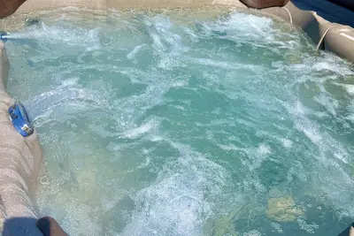 Image de Relax at Lazy Days in the Hot Tub!