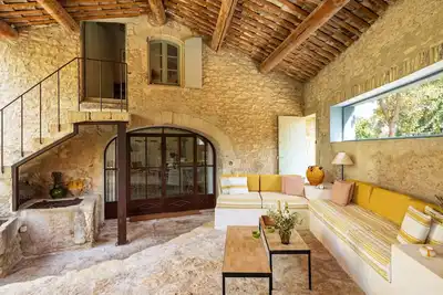 Image de Gordes, ancien Mas provençal rénové