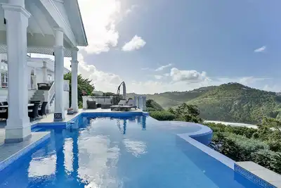 Image de Cayman Villa 3br in Cap Estate by Personal Villas - Infinity Pool, Martinique Vi