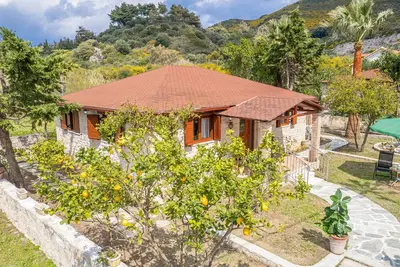 Image de Cozy Holiday House - 5 minutes away from the beach Kalamaki, Zakynthos