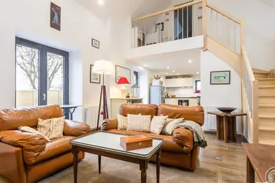 Charmante maison avec jardin privé, déco authentique, et cuisine équipée près de Portbail
