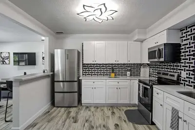 Image de 2br Orlando Escape | Close to Disney + Pets