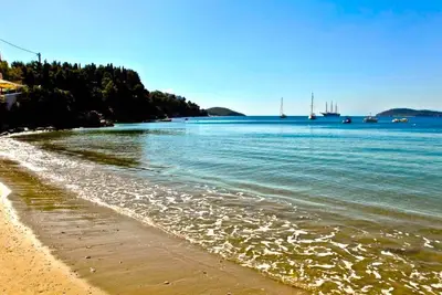Image de Gruccio Red Studio - A Sunny Skiathos Gem