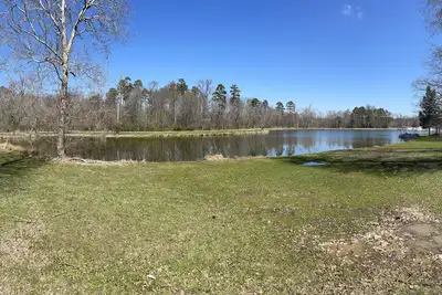 Image de Play Port Marina. Eclipse Hot Spot. Lake front campsite. North Lot parking